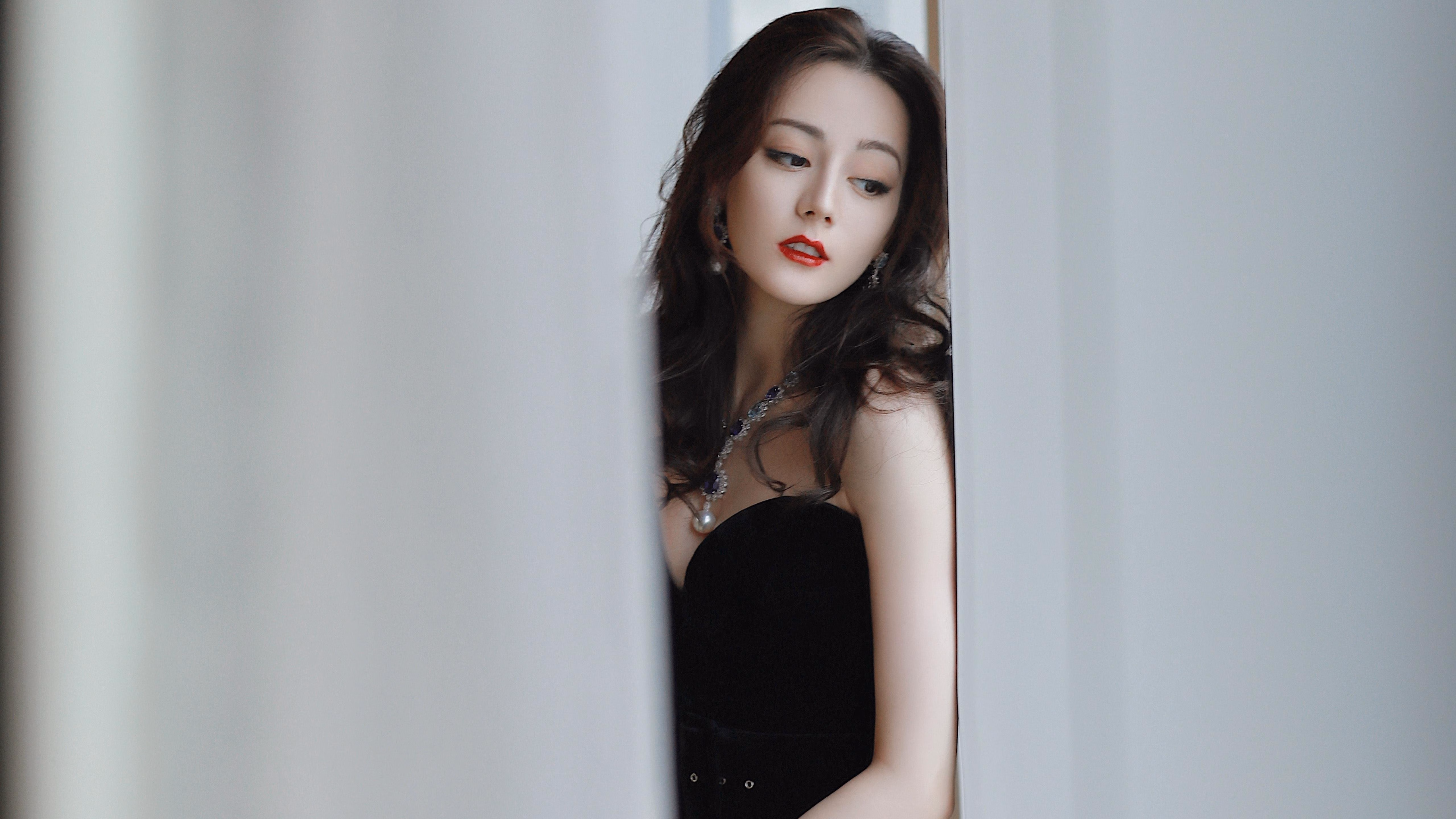 “校园足球特色课程在全国落地,激发青少年的运动热情”,全国校园足球特色学校基本标准(试行)