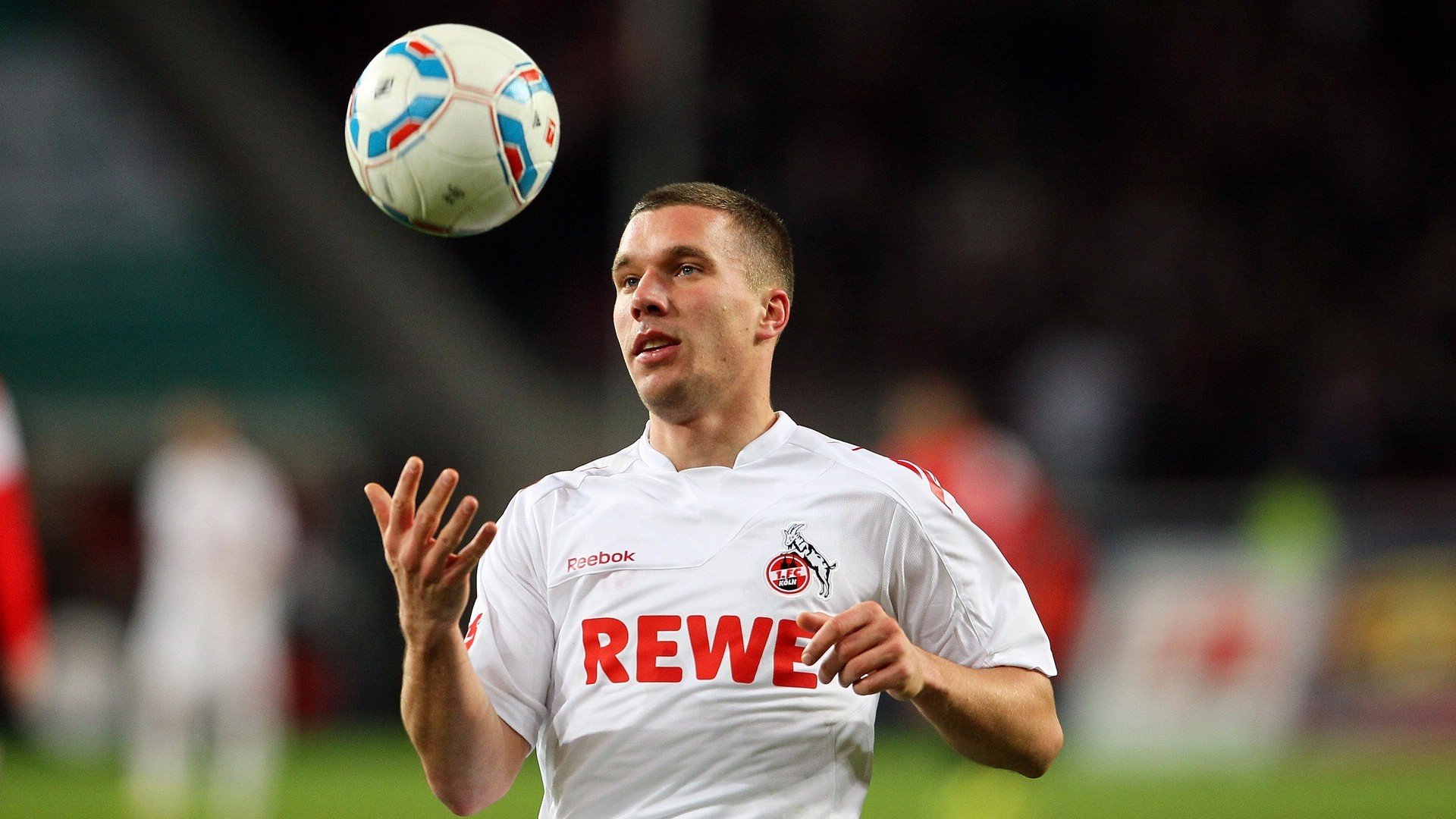 洛杉矶银河豪华阵容全线提升，冲击MLS冠军